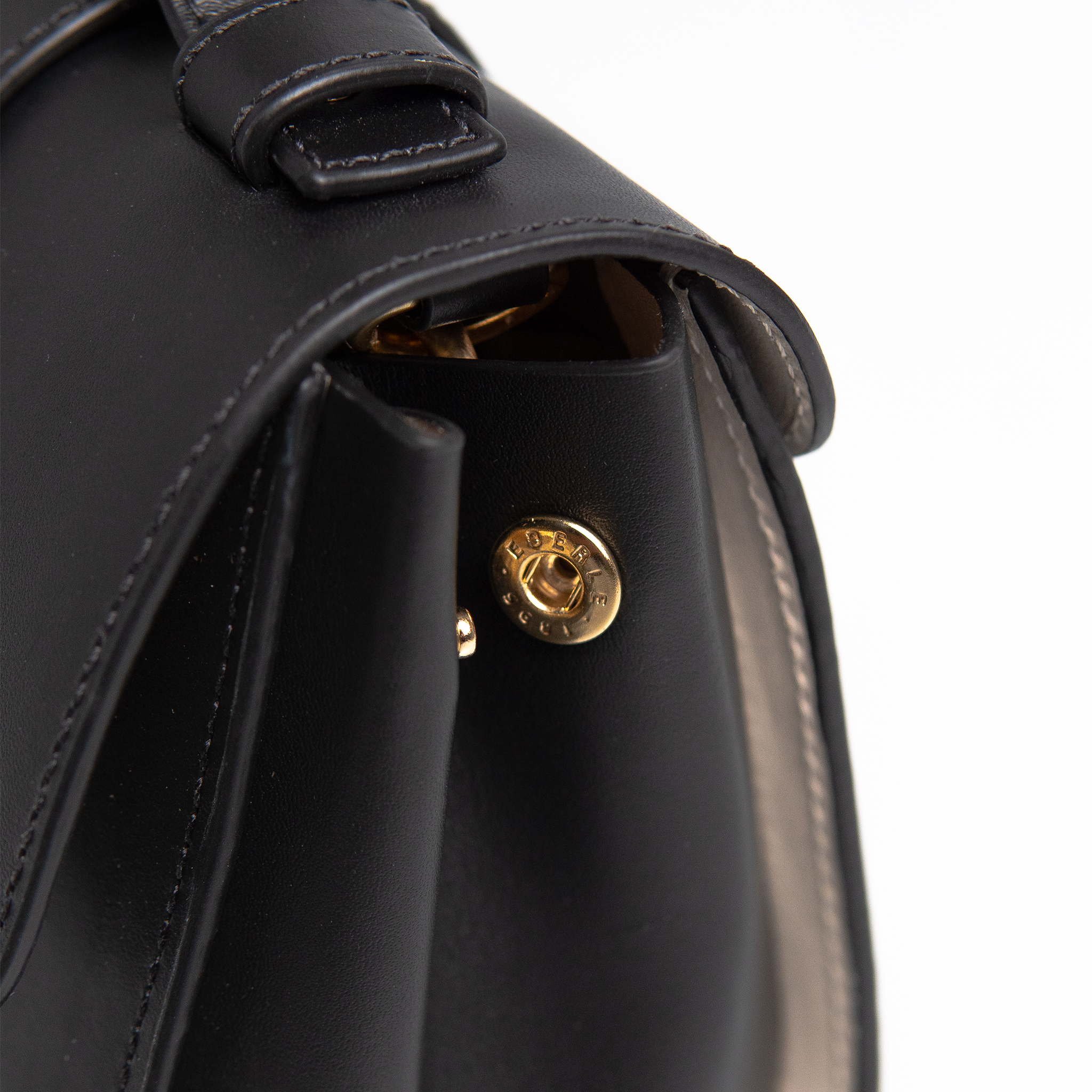 Bolsa Mini Aurora couro preto WOOW