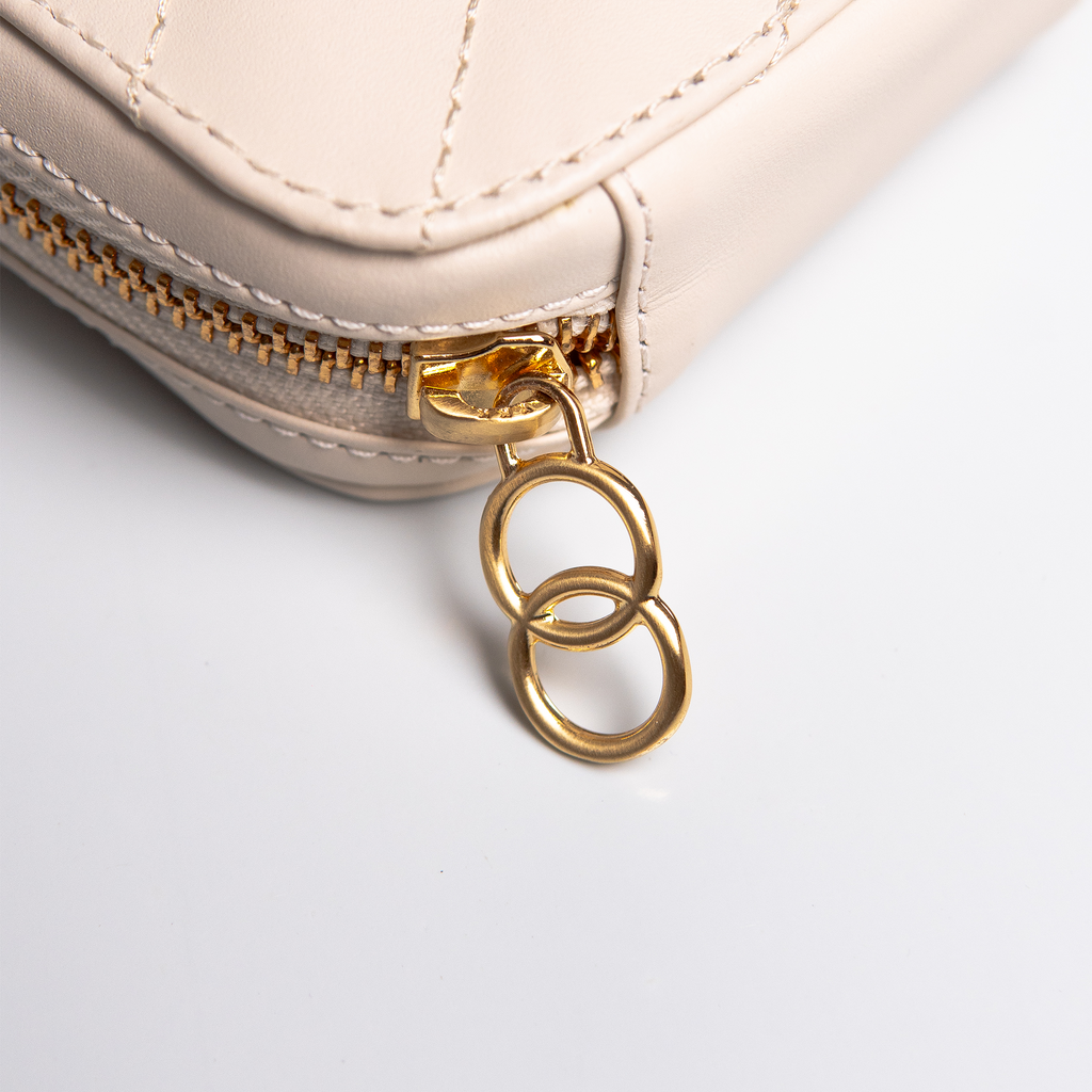 Bolsa porta celular Stella couro off white WOOW