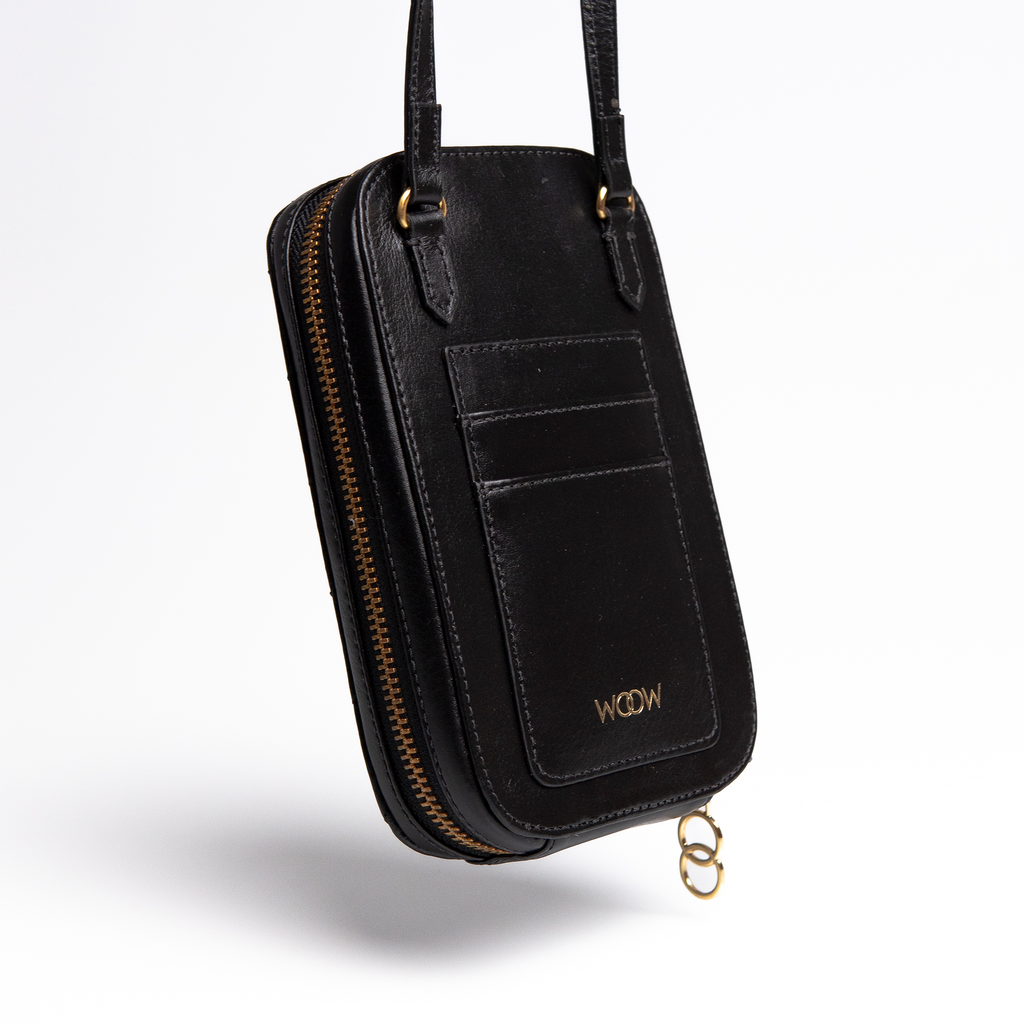 Bolsa porta celular Stella couro preto WOOW
