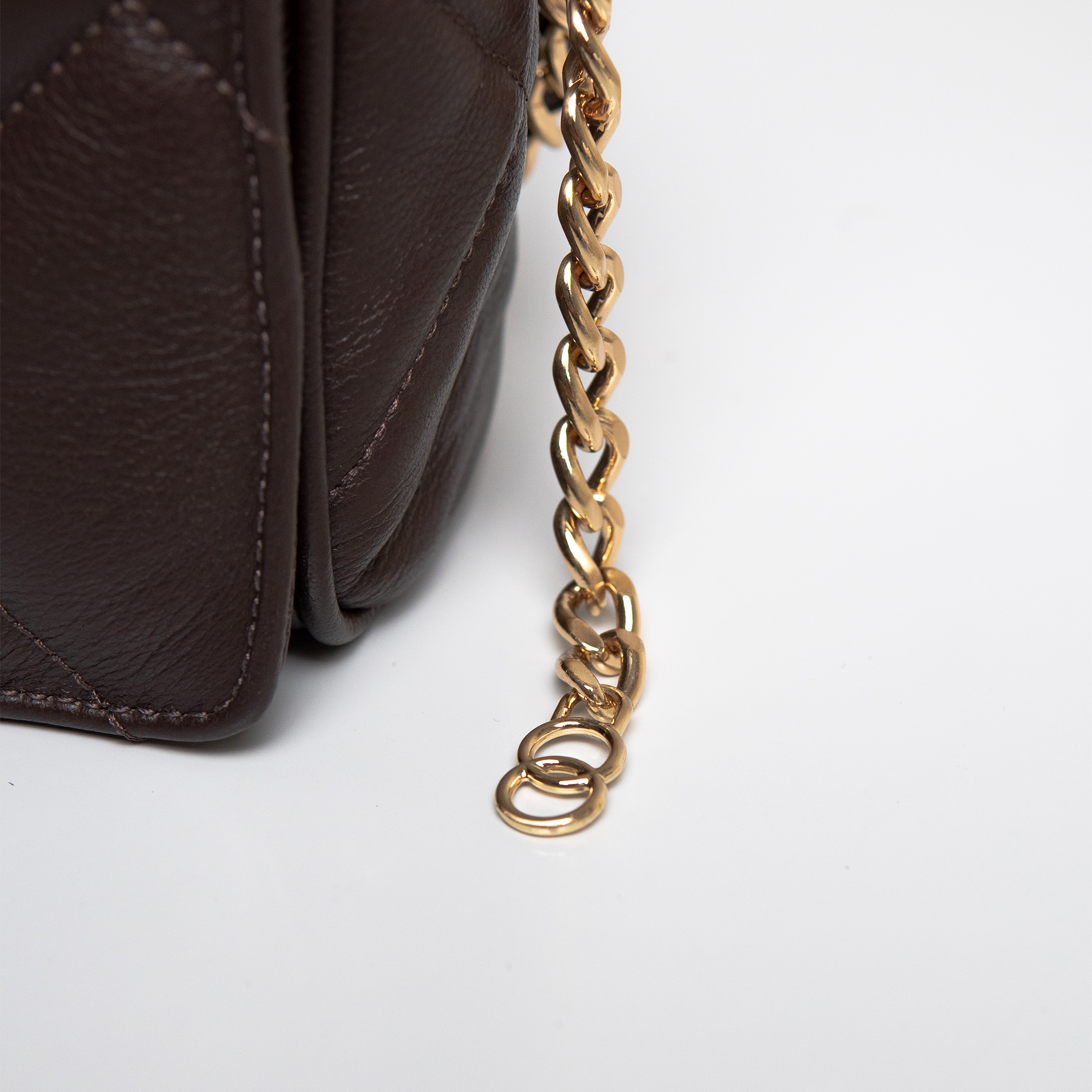 Bolsa Serena em Napa Gaja Off Preta WOOW