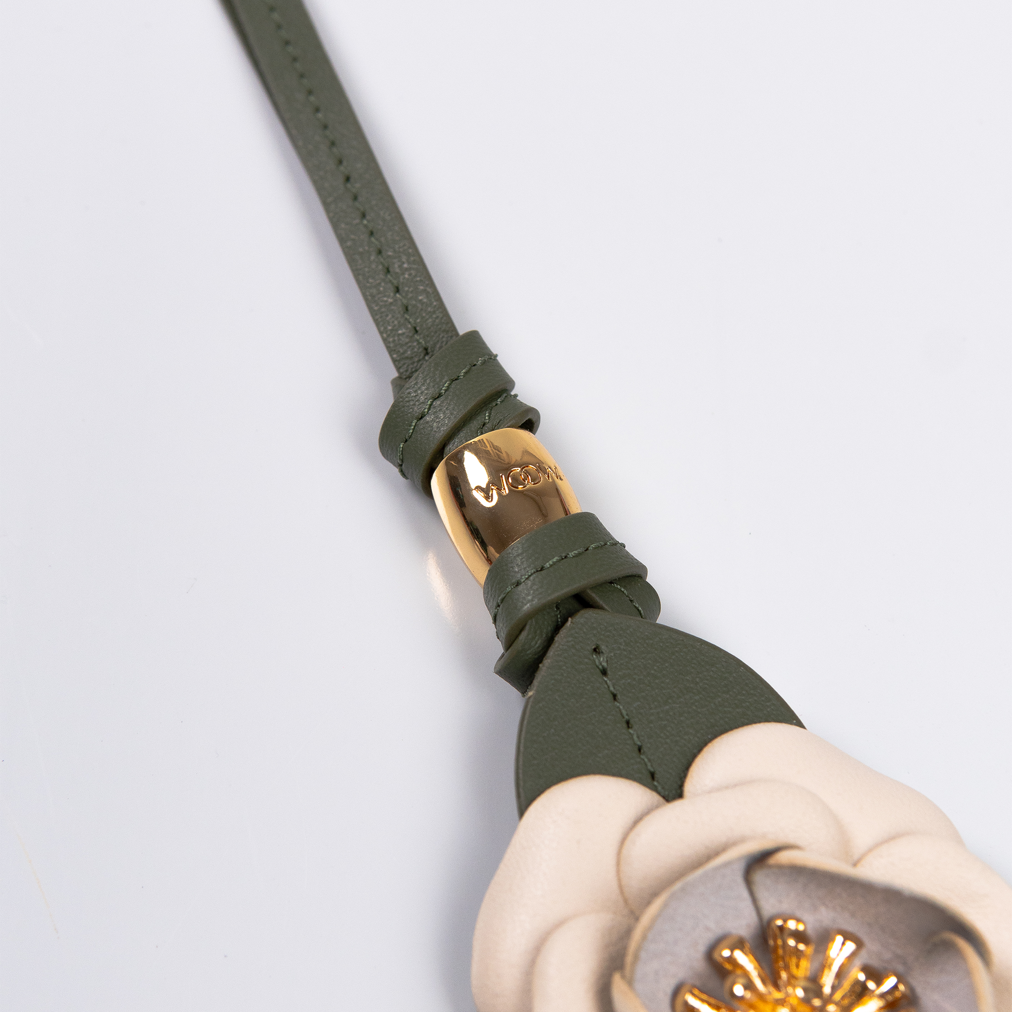 Chaveiro Flor Liz com Espelho Verde/Off White WOOW