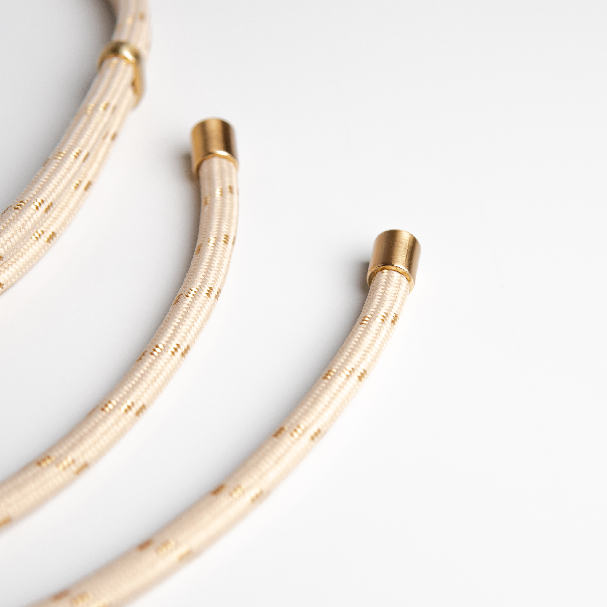 Cinto Betânia White/Dourado WOOW