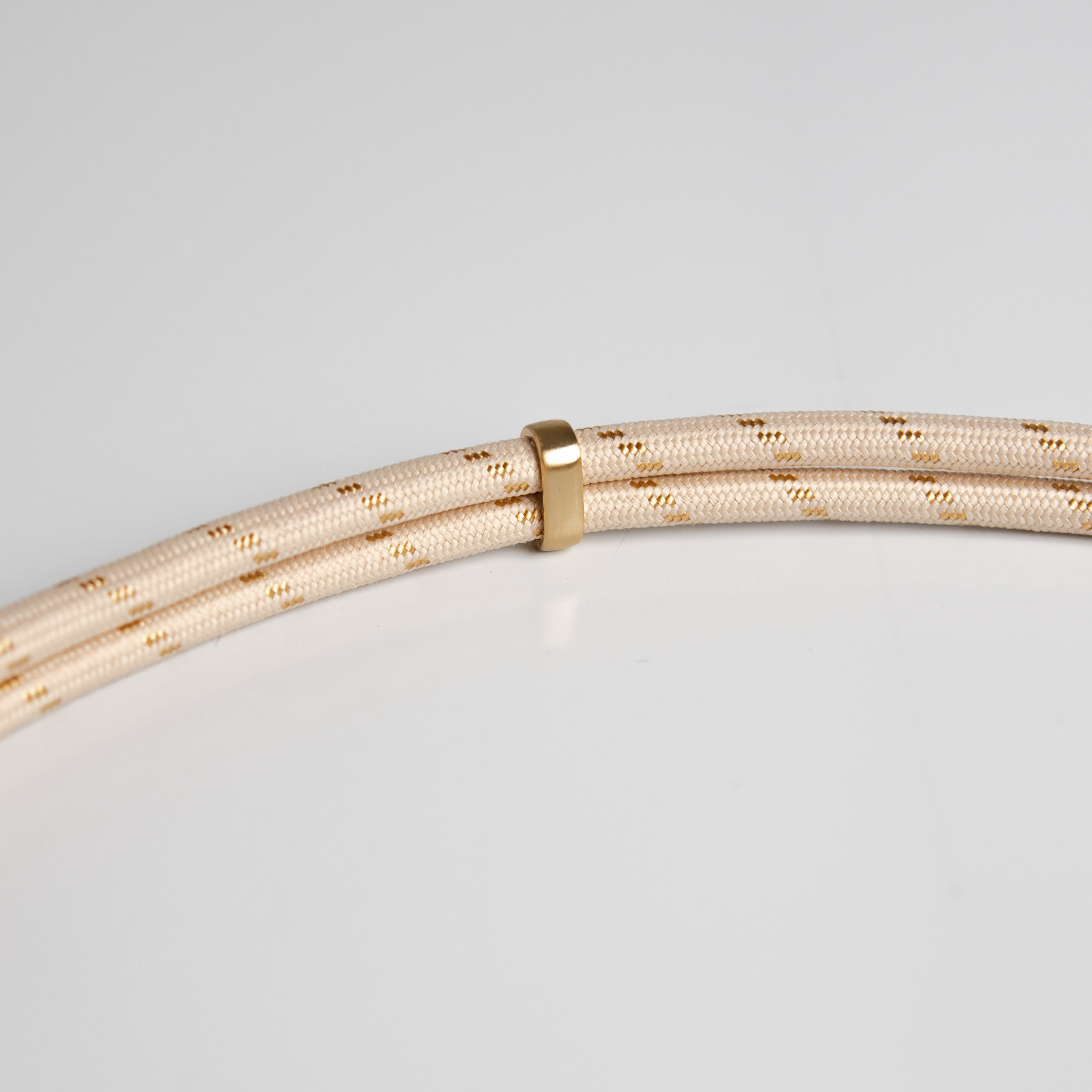 Cinto Betânia White/Dourado WOOW