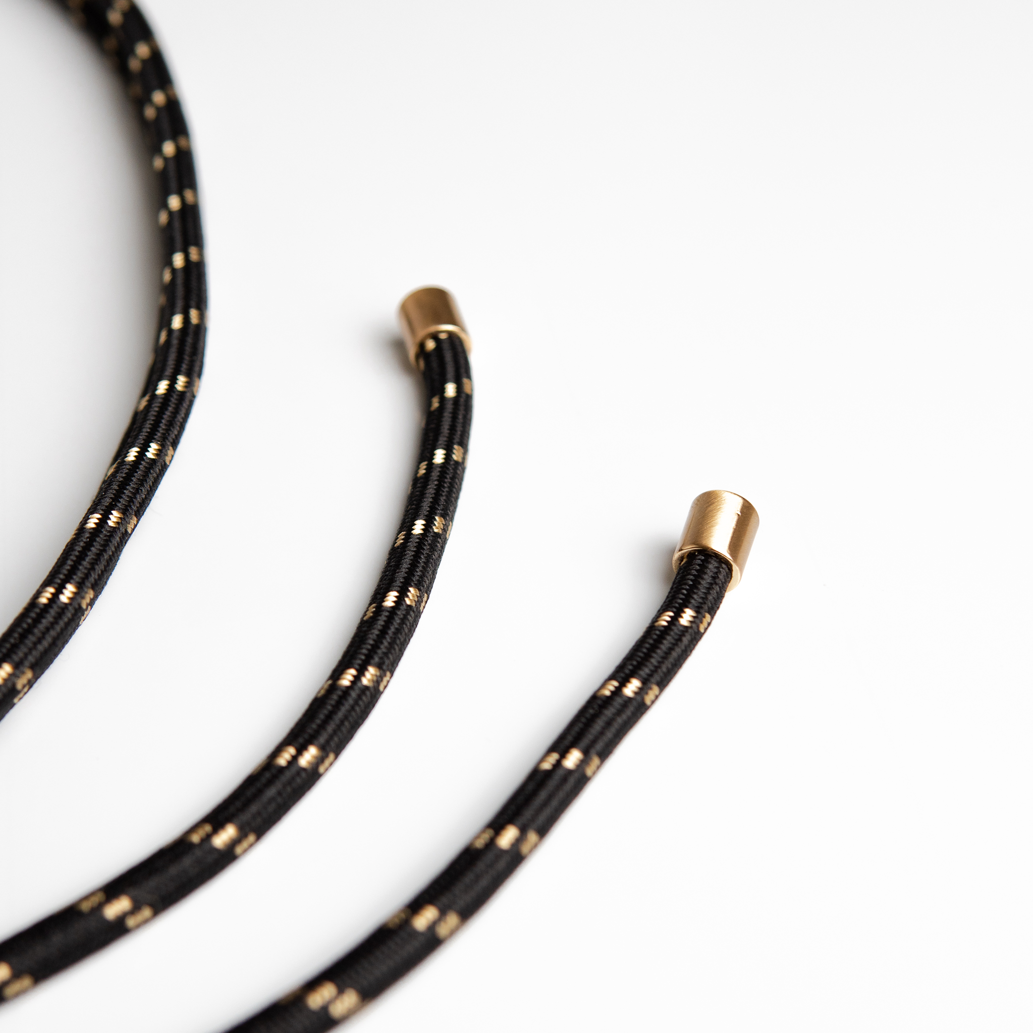 Cinto Betânia Preto/Dourado WOOW