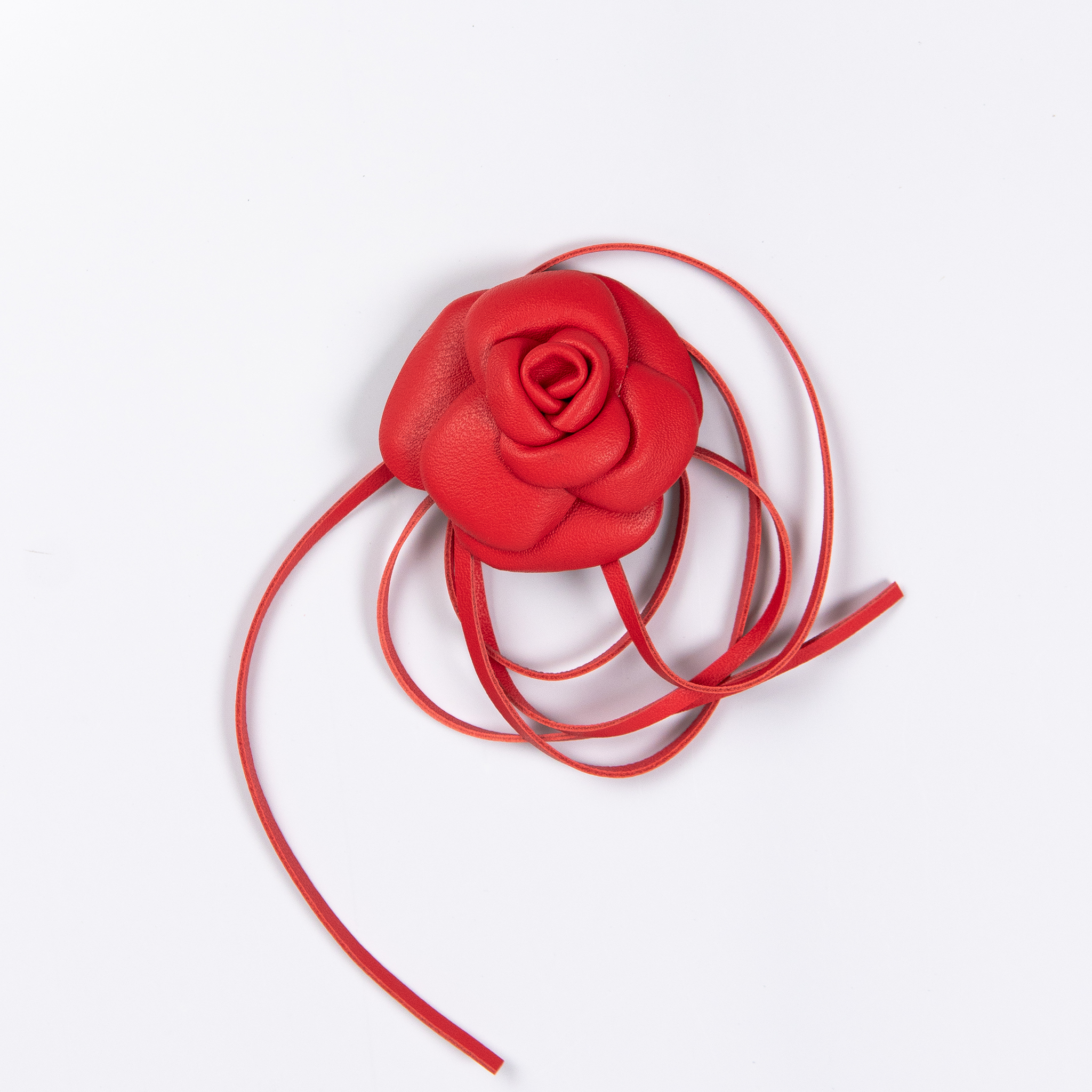 Flor Passione em Couro Vermelho WOOW