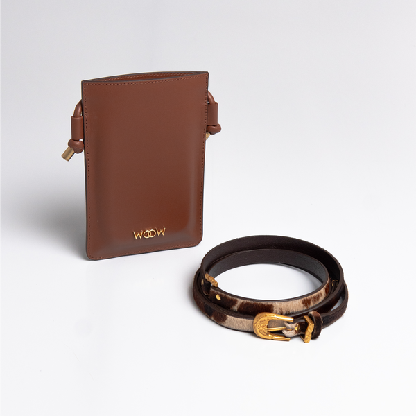 Kit Cell Bag Marina & Cinto Iza - M Cinto Iza couro pêlo café + Ambar Bolsa porta celular Marina couro Ambar