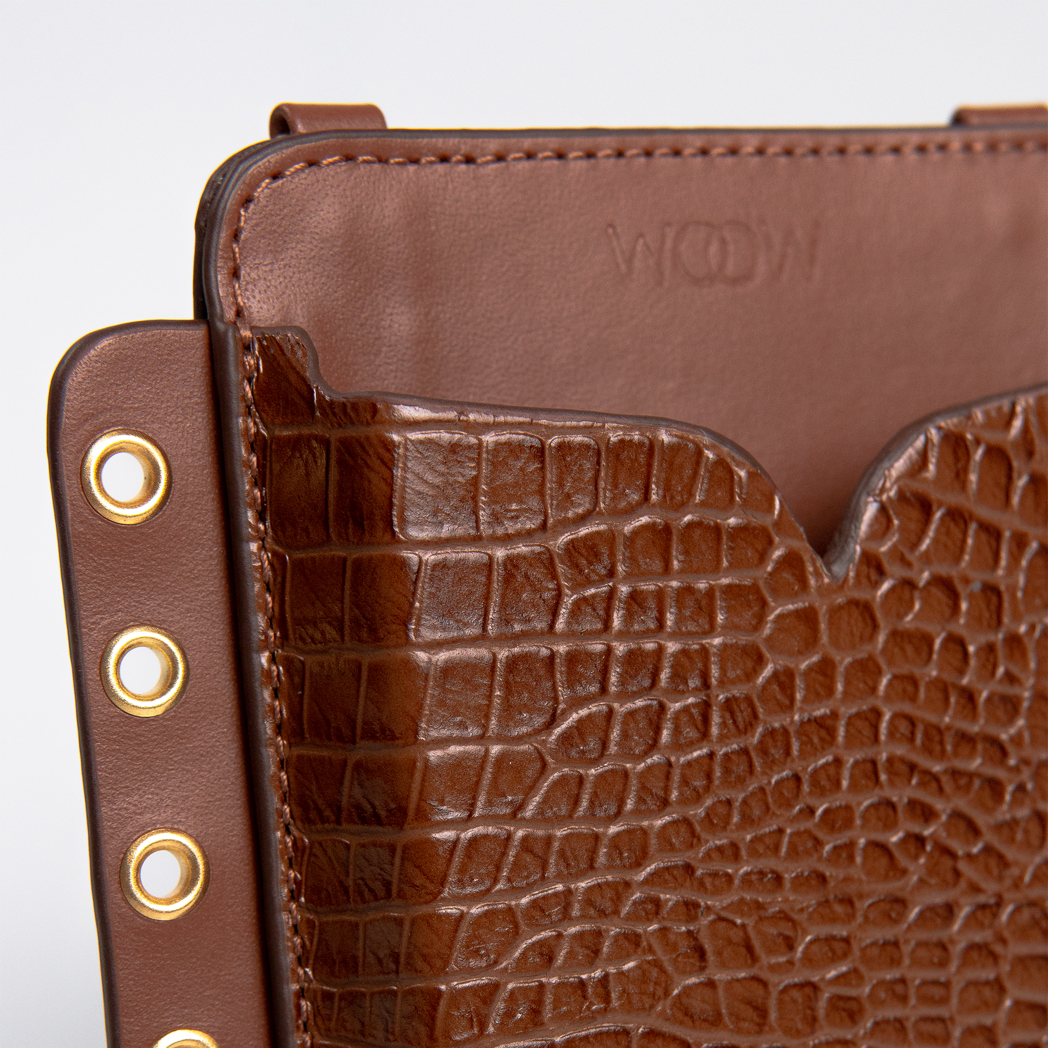 Bolsa Porta Celular Ina com Ilhós