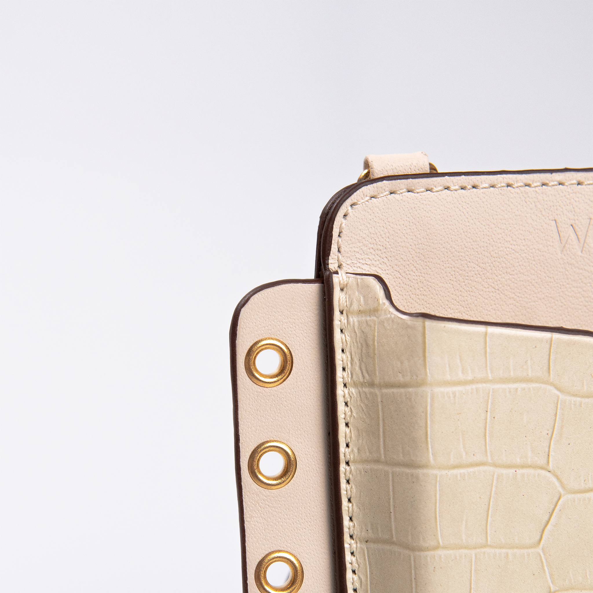 Bolsa Porta Celular Ina com Ilhós